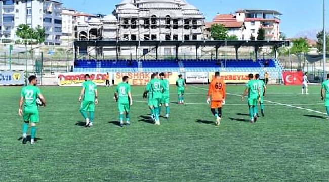 Yeşilyurt Belediyespor Tepetaklak (1-2)