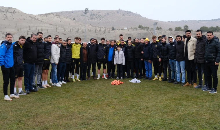 Derebeylerinden Yeni Malatyaspor'a Ziyaret