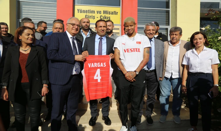 Gevrek, Malatyalı Vargas'a Forma Verdi