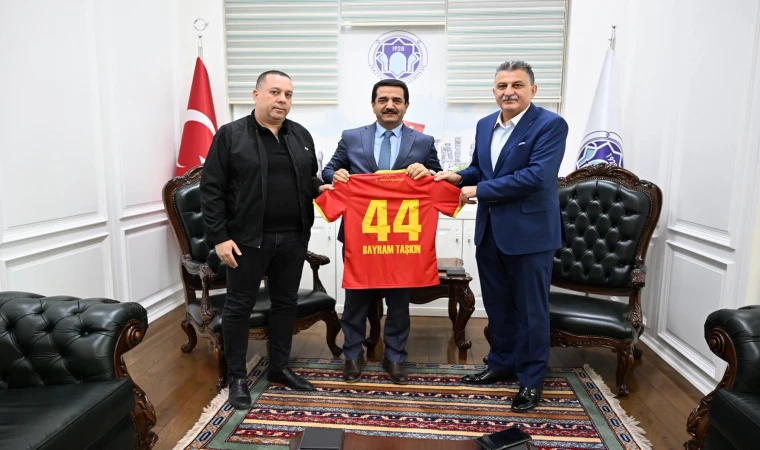 İşkur'da, Forma Takdim'ine Başladı