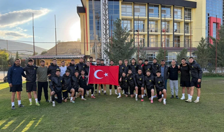 Yeni Malatyaspor Cumhuriyet Bayramını Kutladı