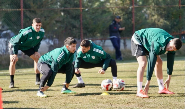 Turuncu-Yeşillliler Aralıksız Olarak Çalışıyor