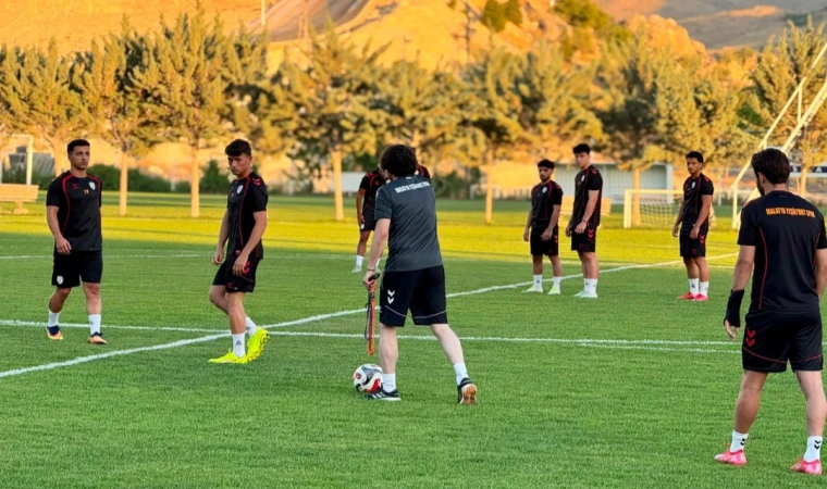 Malatya Yeşilyurtspor Çalışmalarına Devam Ediyor