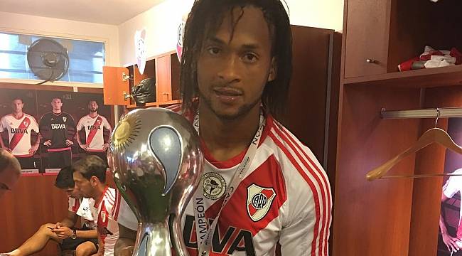 Mina'nın Aklı River'de