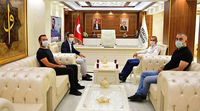 Adil Gevrek'ten Başkan Çınar'a Ziyaret