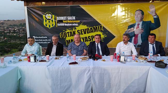 Başkan Adayı Salik, Adaylığını Yeniledi