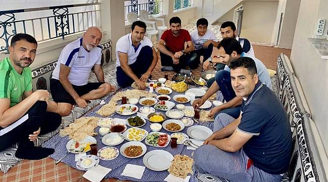 Hikmet Karaman Hayran Kaldı