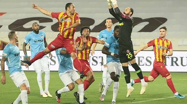 Umut Bulut İle Yollar Ayrıldı!