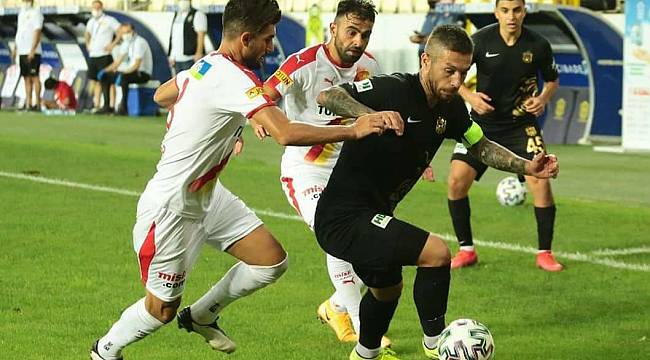 Adem'den Verilmeyen Penaltı Yorumu