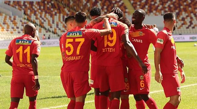 Kulüp Bulamadılar ve Kaldılar!