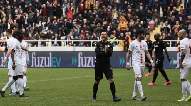 Üstünlük Kırmızı-Beyazlılarda