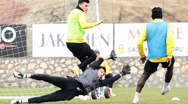 Fenerbahçe'nin Zayıf Yanına Çalışılıyor