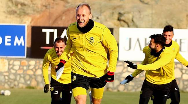 Flaş... Semih Kaya'dan Çok Ağır Eleştiri!