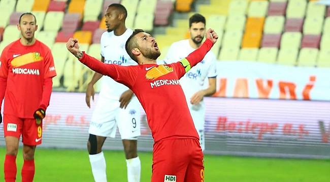 Galibiyeti Taraftara Armağan Etti