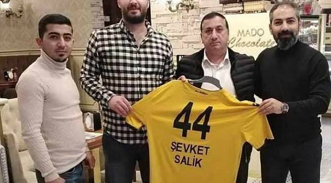 İş İnsanı ve Başkan Adayı Salik'ten Destek