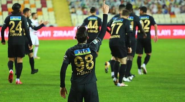 Türk Futbolunda Tarihi Protesto!