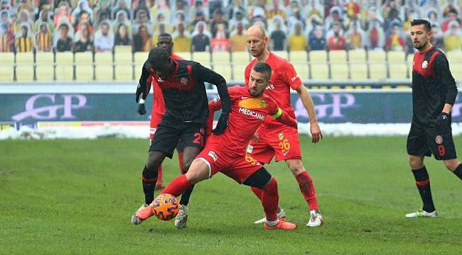 Yeni Malatyaspor Gümrük'e Takıldı 0-0