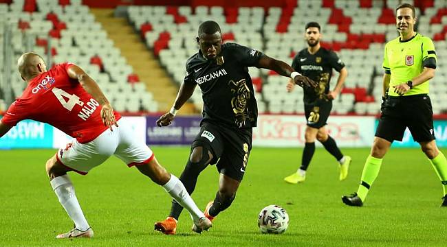 Antalya'da Puanlar Paylaşıldı 1-1