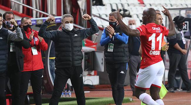 Ersun Yanal'dan "Savunma" Açıklaması