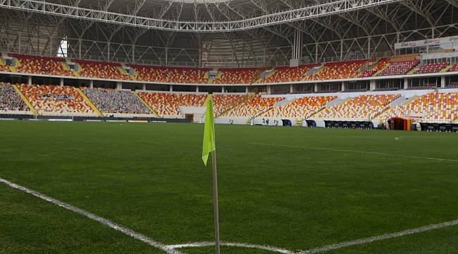 Stadyumun Zemini Zorlu Maça Hazır