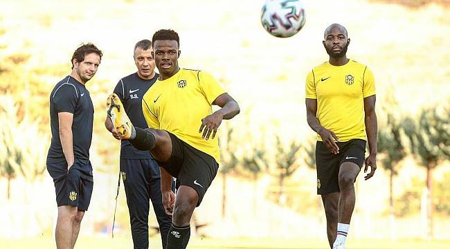 Youssouf Ndayishimiye Başakşehir'de