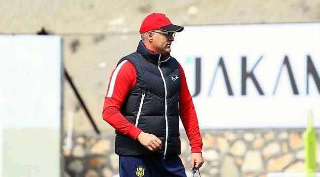 İrfan Buz, Orta Sahayı Eleştirdi!