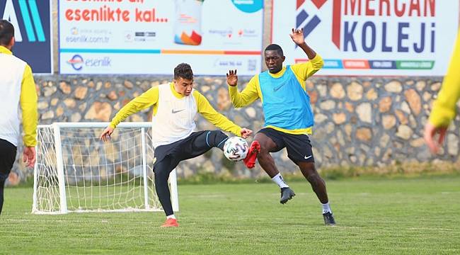 Sarı-Siyahlılar Hazırlıklarına Devam Ediyor