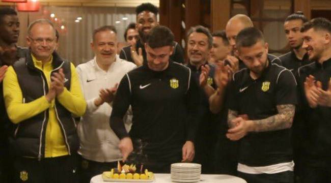 Sarı-Siyahlılar Yaş Günü Kutladı