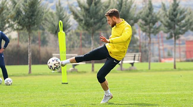 Yeni Malatyaspor'da Nefesler Tutuldu