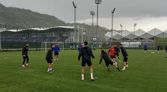 Yeşilyurt Belediyespor Hazırlıklarına Devam Ediyor 