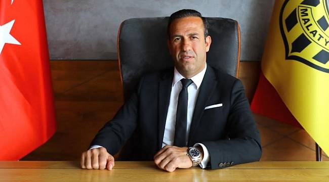 Adil Gevrek Ekibini Dağıtıyor!