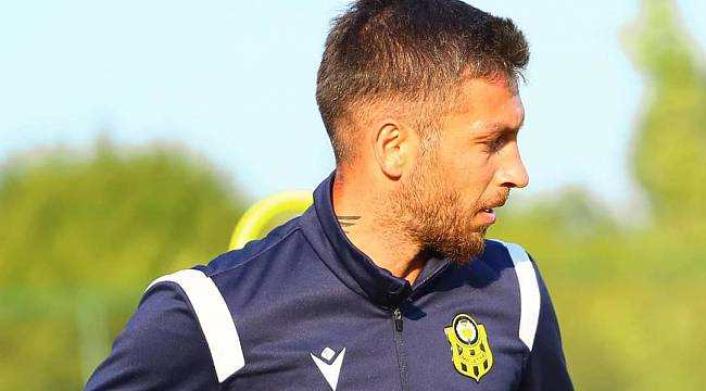 Adem Gidiyor mu? Resmen Açıkladı