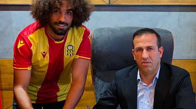 Sadık En Sonunda İmzayı Attı