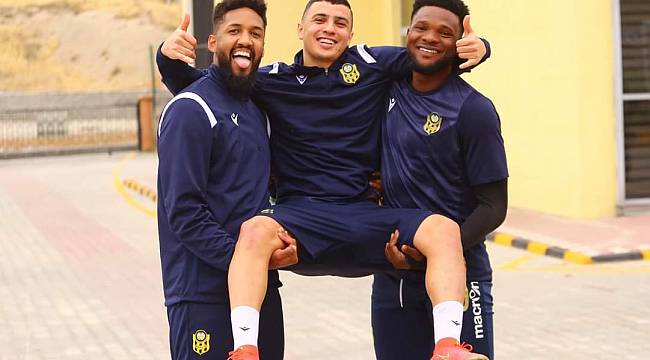 Yeni Malatyaspor İstanbul'a Uçuyor