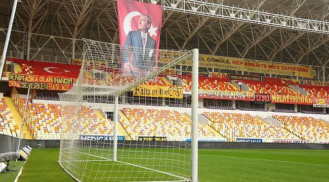 Galatasaray Maçının 11'i Açıklandı