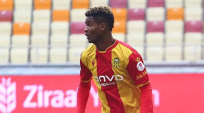 Ndong Parasını İstiyor!