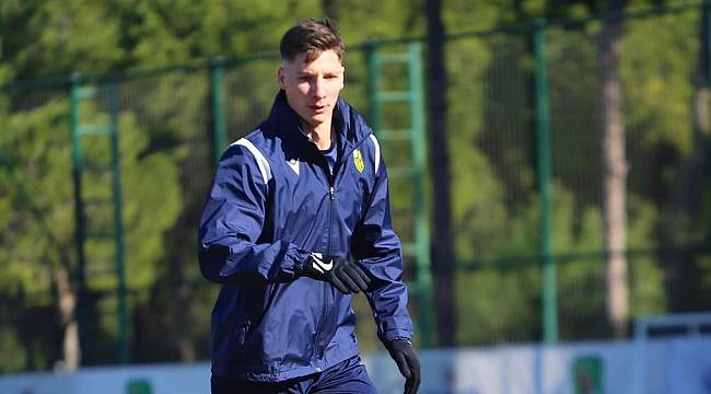 Yeni Transfer Kampa Katıldı