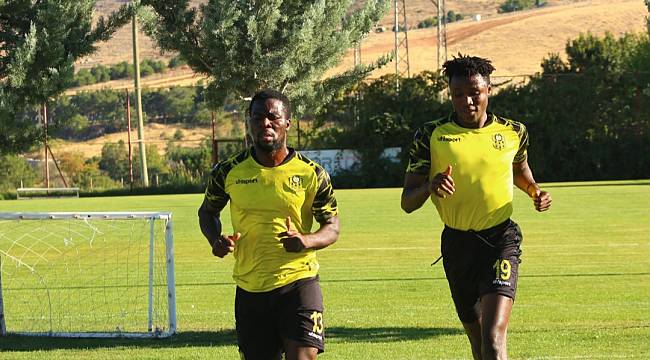 YMS'de Sakaryaspor Hazırlıkları Devam Ediyor 