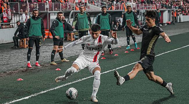 Yeni Malatyaspor 3 Puanı Elinin Tersiyle İtti
