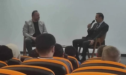 Futbolun Kompedanı Esenler'de Söyleşti