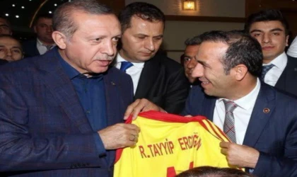 Gevrek, Cumhurbaşkanına Forma Taktim Edecek