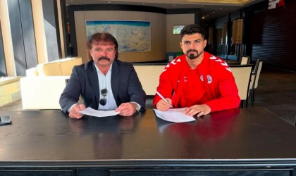 Yeni Malatyaspor'da Savucu Ayrıldı