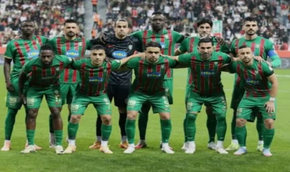 Bahisçi Futbolcularının Biletini Kesti