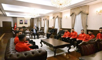 Malatyaspor Vali Yavuz'u Ziyaret Etti