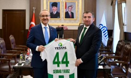 Malatya Yeşilyurtspor Yönetim Kurulu Vali Yavuz'u Ziyaret Etti