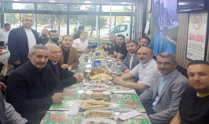 Erciyes 38 FSK Yönetimi Malatya Yeşilyurtspor Yönetimine Yemek Verdi