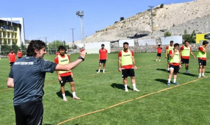 M.Yeşilyurtspor'da 2.Etap Kamp Kadrosu Açıklandı