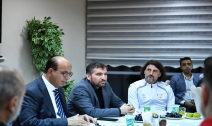 Başkan Geçit MYS ile Akşam Yemeğinde Buluştu