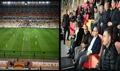 Vali Yavuz Muşspor Maçını İzledi